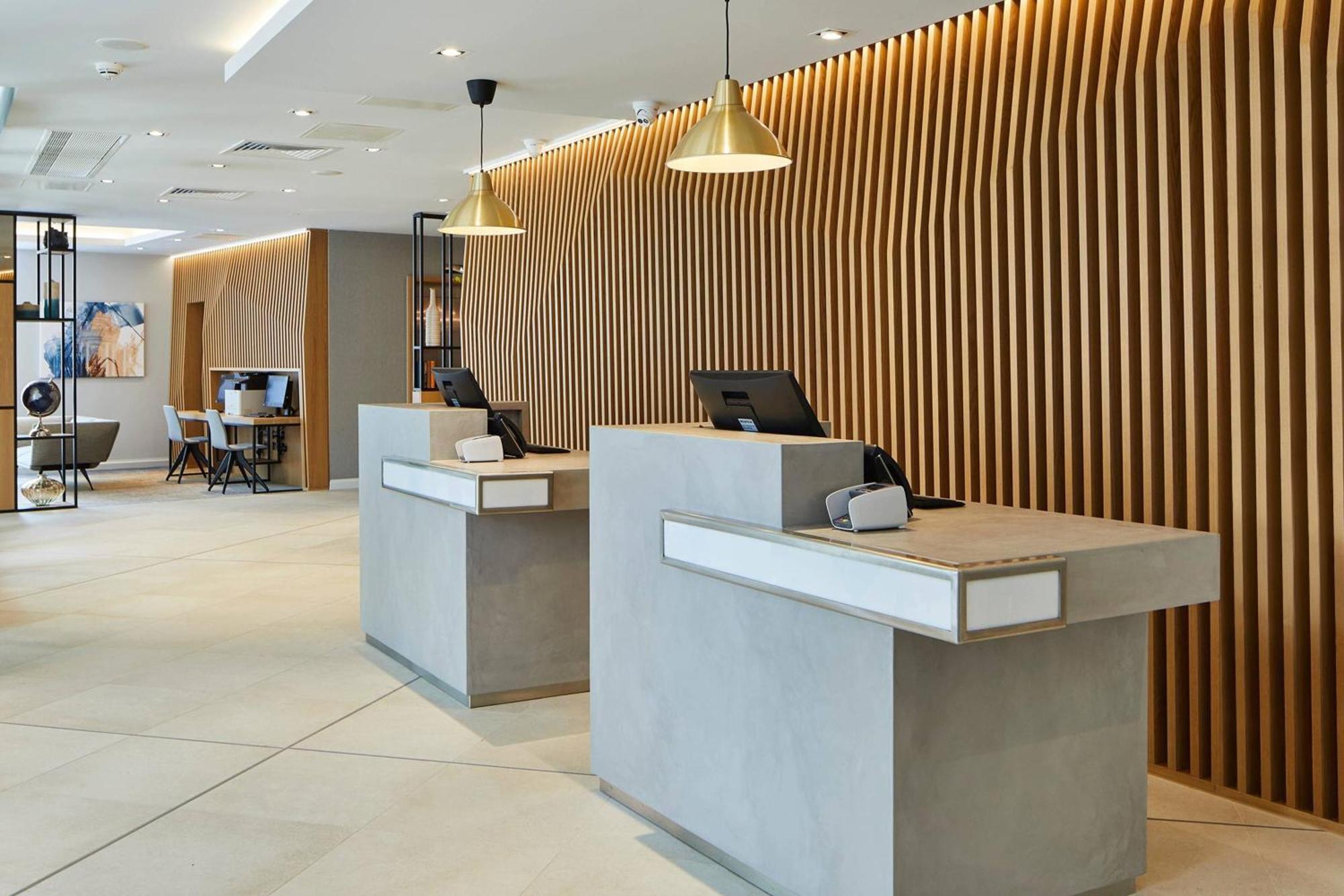 Courtyard By Marriott Oxford City Centre Bagian luar foto